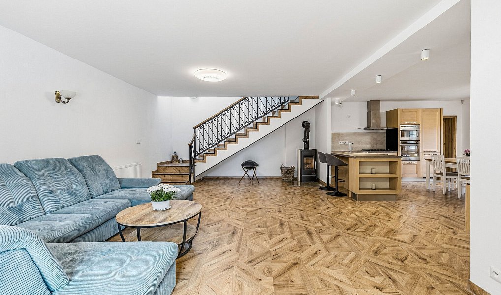 Prodej domu 298 m² s pozemkem 3 864 m², Nadějkov – náhled fotky 4