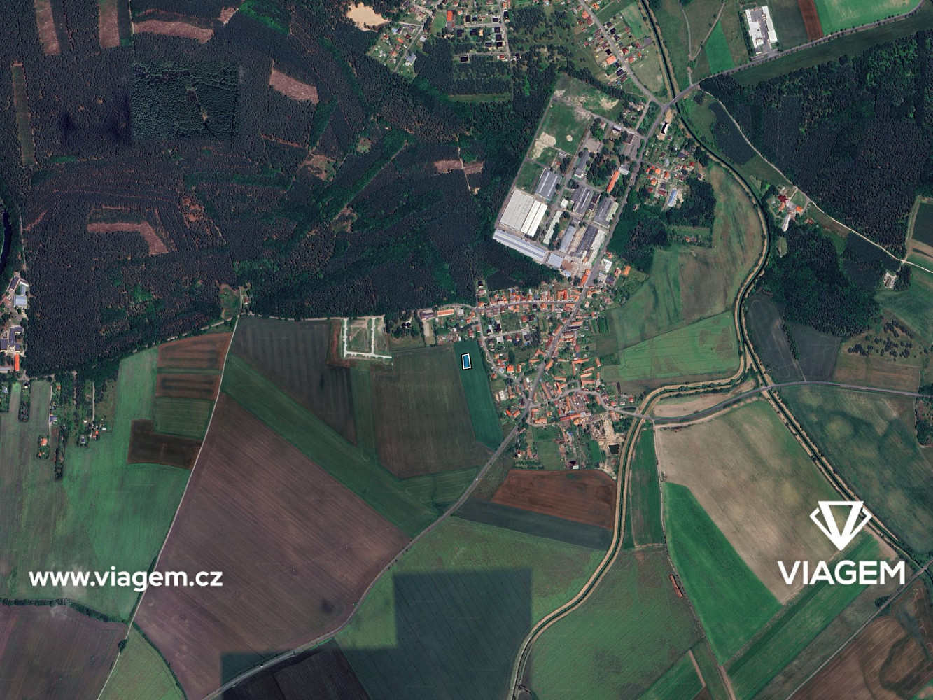 Prodej stavebního pozemku 168 m² – fotografie 3