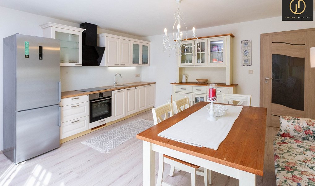 Prodej domu 350 m² s pozemkem 1 037 m², Karlovy Vary – náhled fotky 3