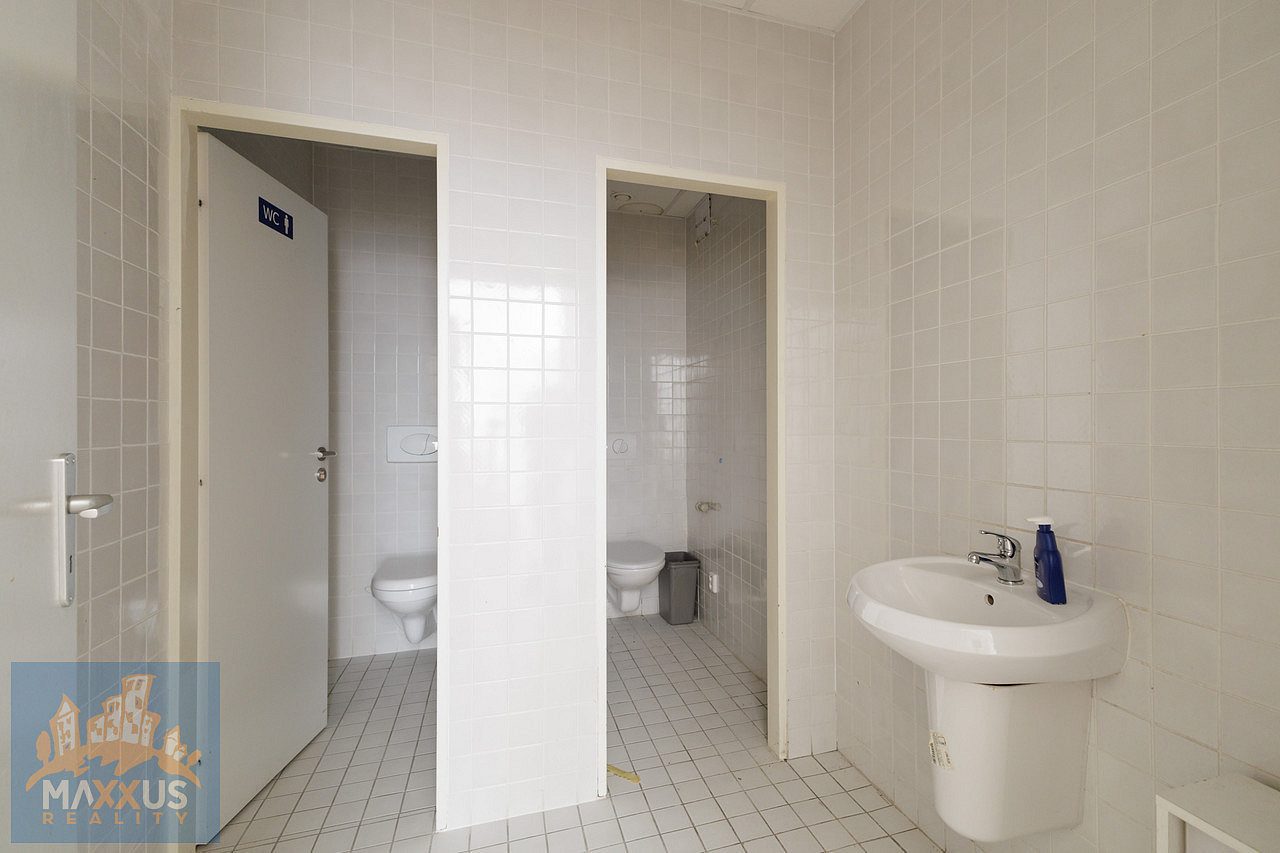 Pronájem obchodních prostor 142 m² – fotografie 5