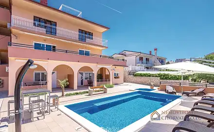 Prodej bytu 3+kk 120 m², Novi Vinodolski, Chorvatsko