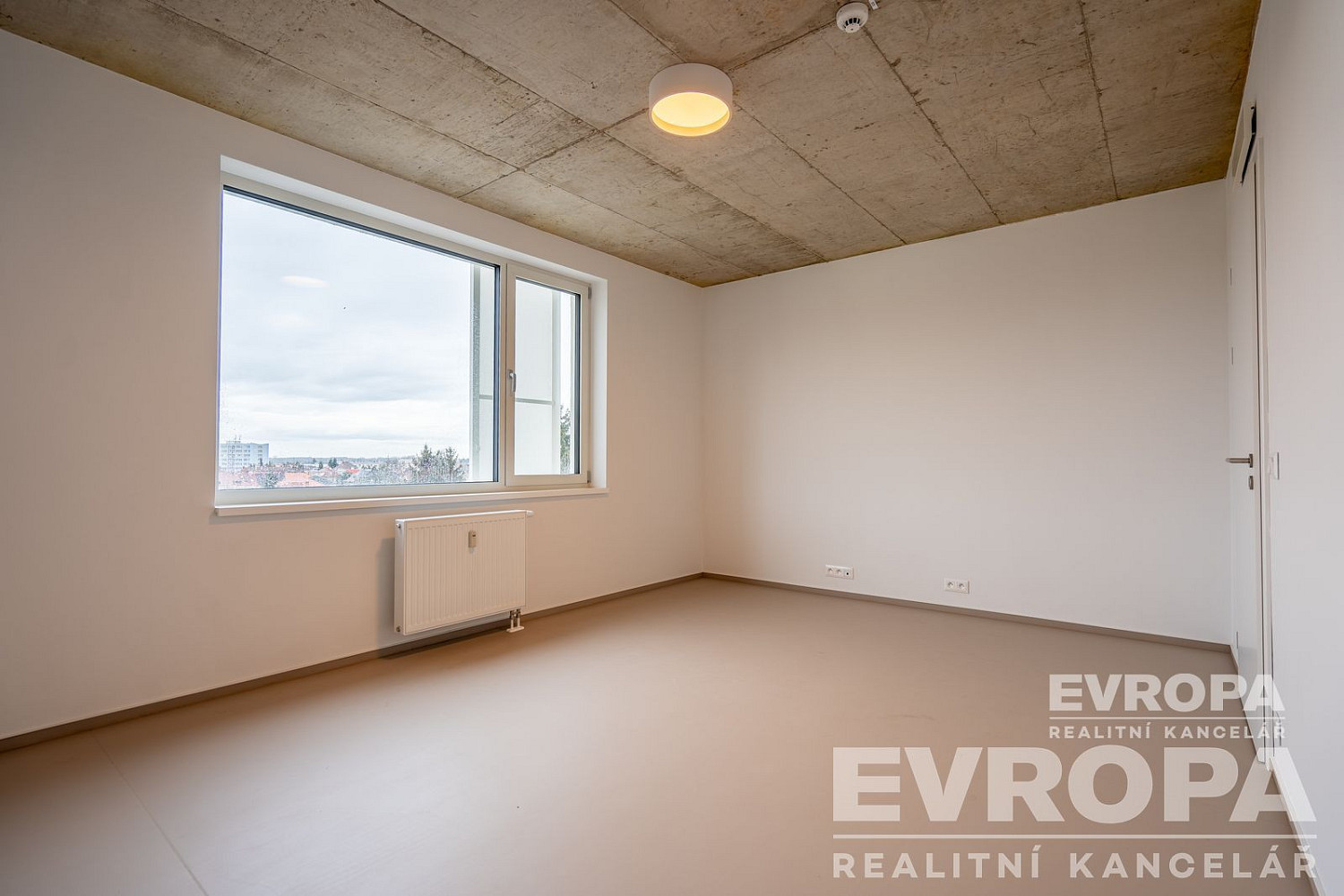 Pronájem bytu 1+kk 29 m²