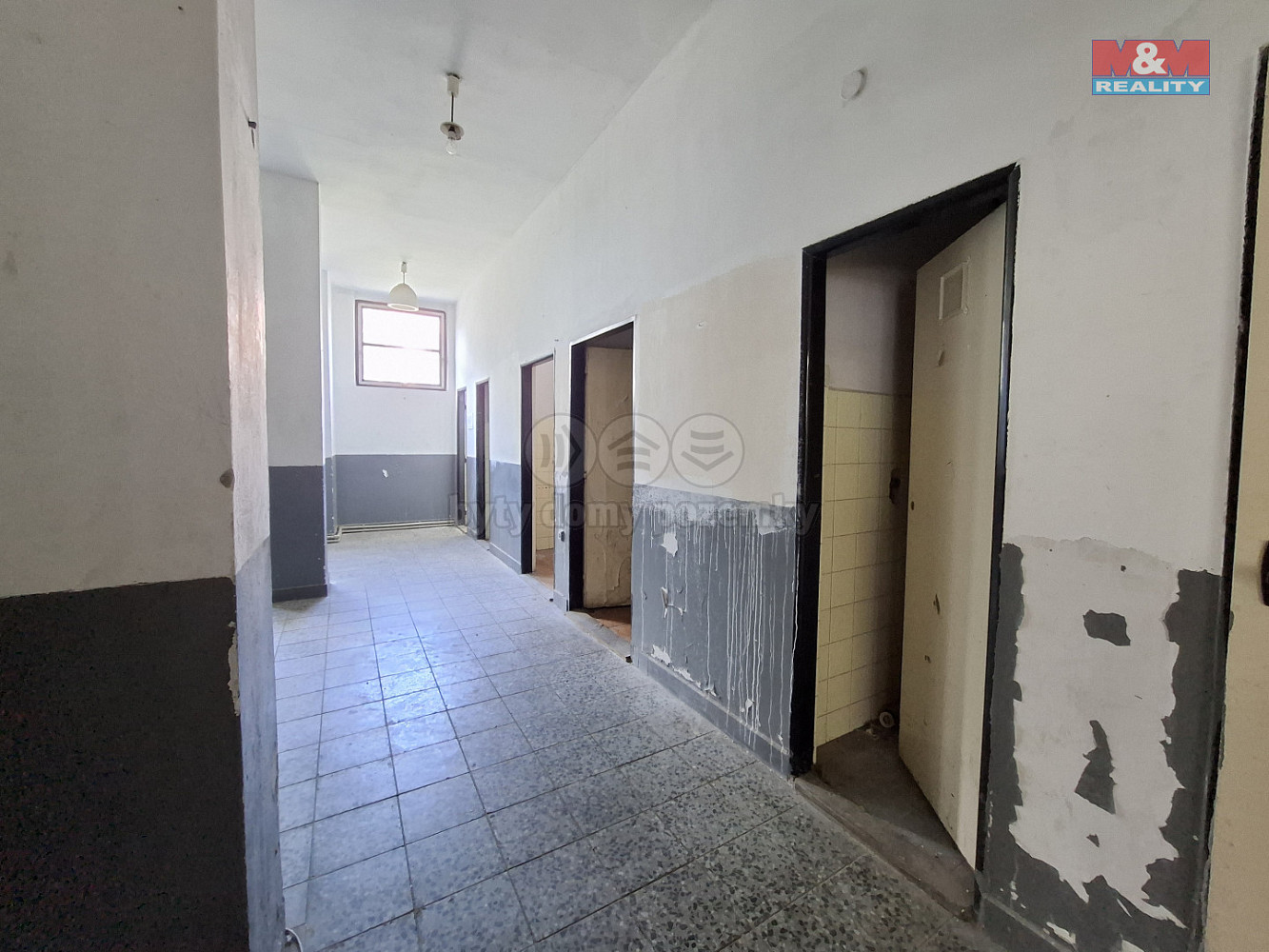 Pronájem obchodních prostor 828 m² — photo 4