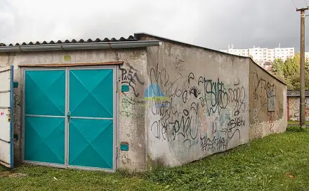 Pronájem zděné garáže 22 m2, v Chebu na Hilárii, Boženy Němcové, Cheb