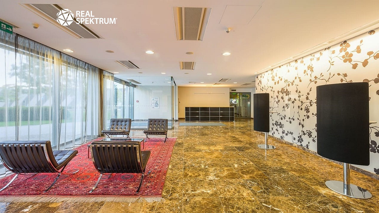 Pronájem kanceláře 936 m² – fotografie 5