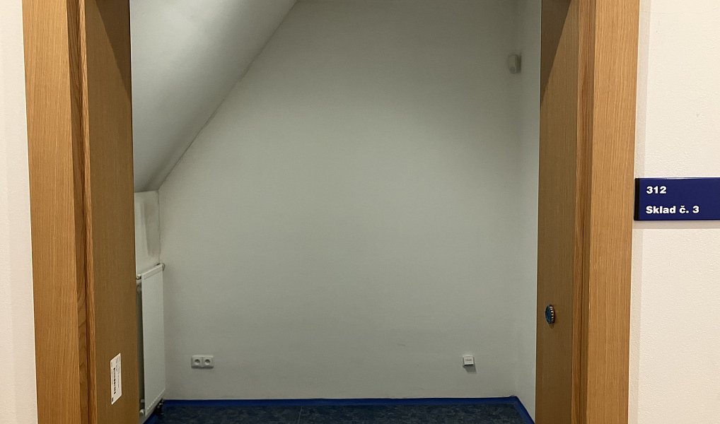 Pronájem kanceláře 151 m², Varnsdorf – náhled fotky 14