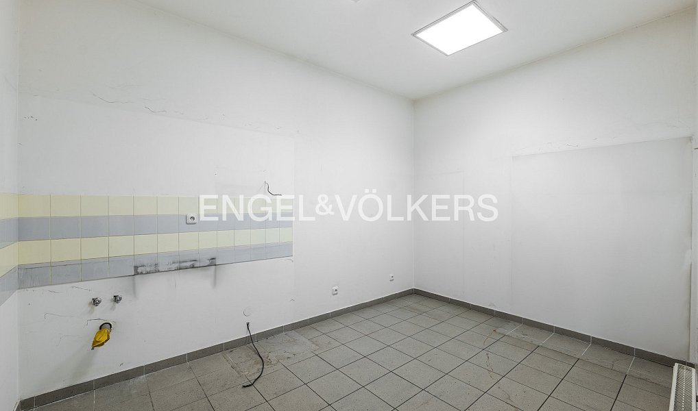 Pronájem obchodních prostor 224 m², Praha – náhled fotky 8