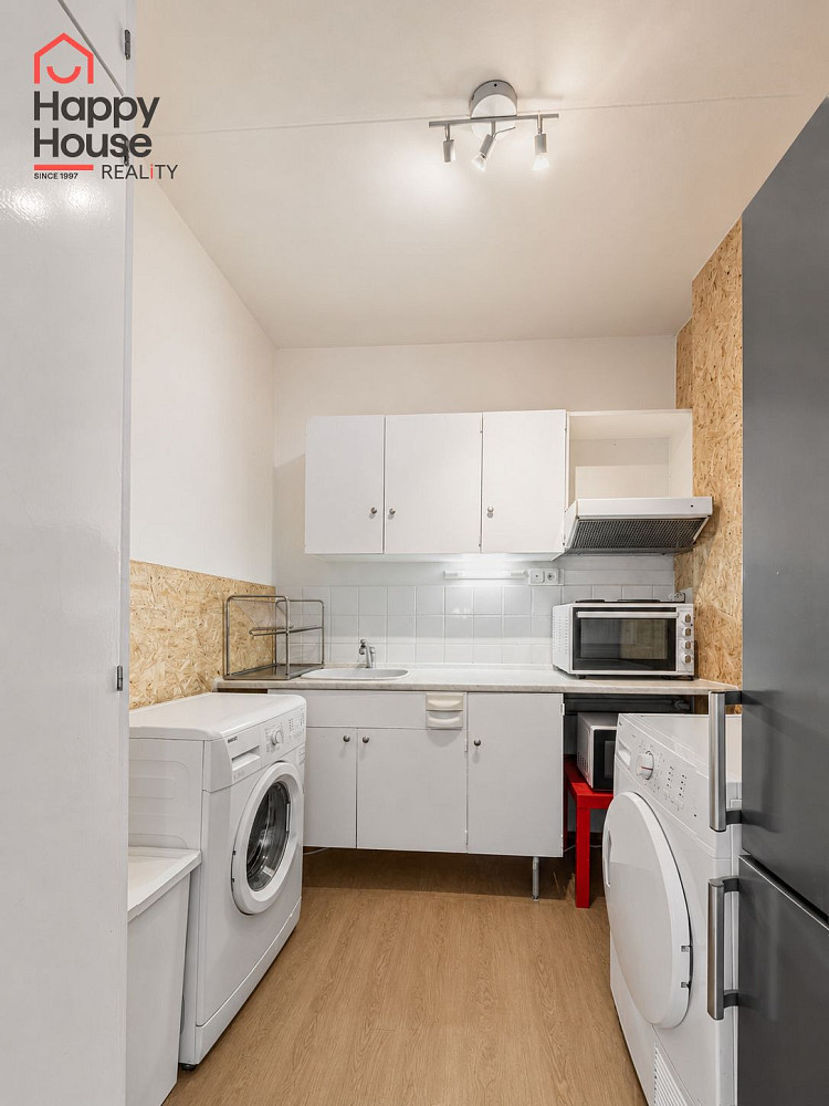 Pronájem bytu 2+kk 43 m² – fotografie 3
