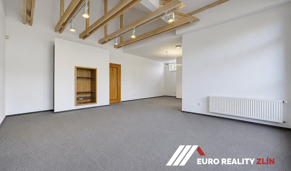 Pronájem kanceláře 477 m², Zlín – náhled fotky 4