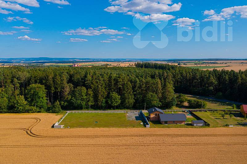 Prodej stavebního pozemku 2 000 m²