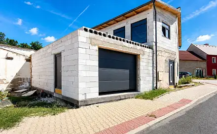 Prodej domu 223 m² s pozemkem 203 m², Partyzánská, Březno, okres Chomutov