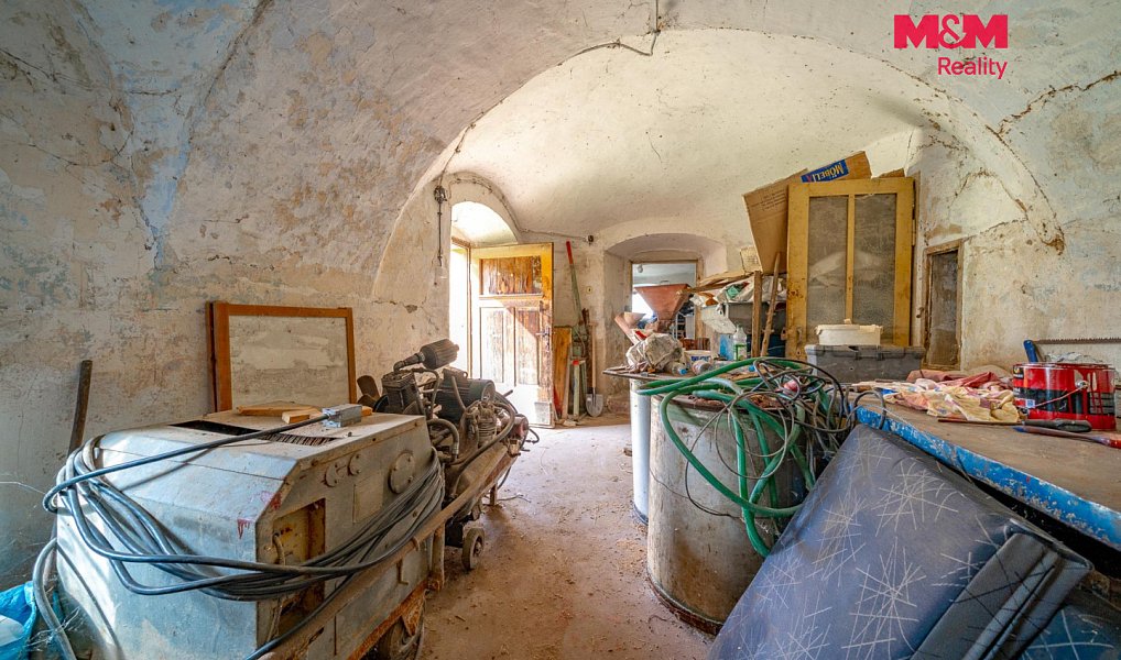 Prodej stavebního pozemku 3 672 m², Křešice – náhled fotky 17