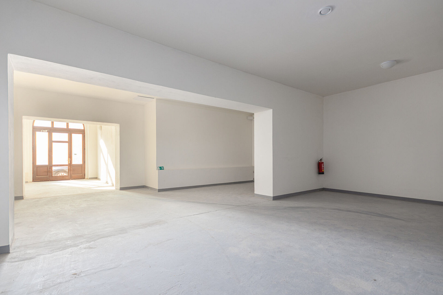 Pronájem obchodních prostor 110 m² – fotografie 4