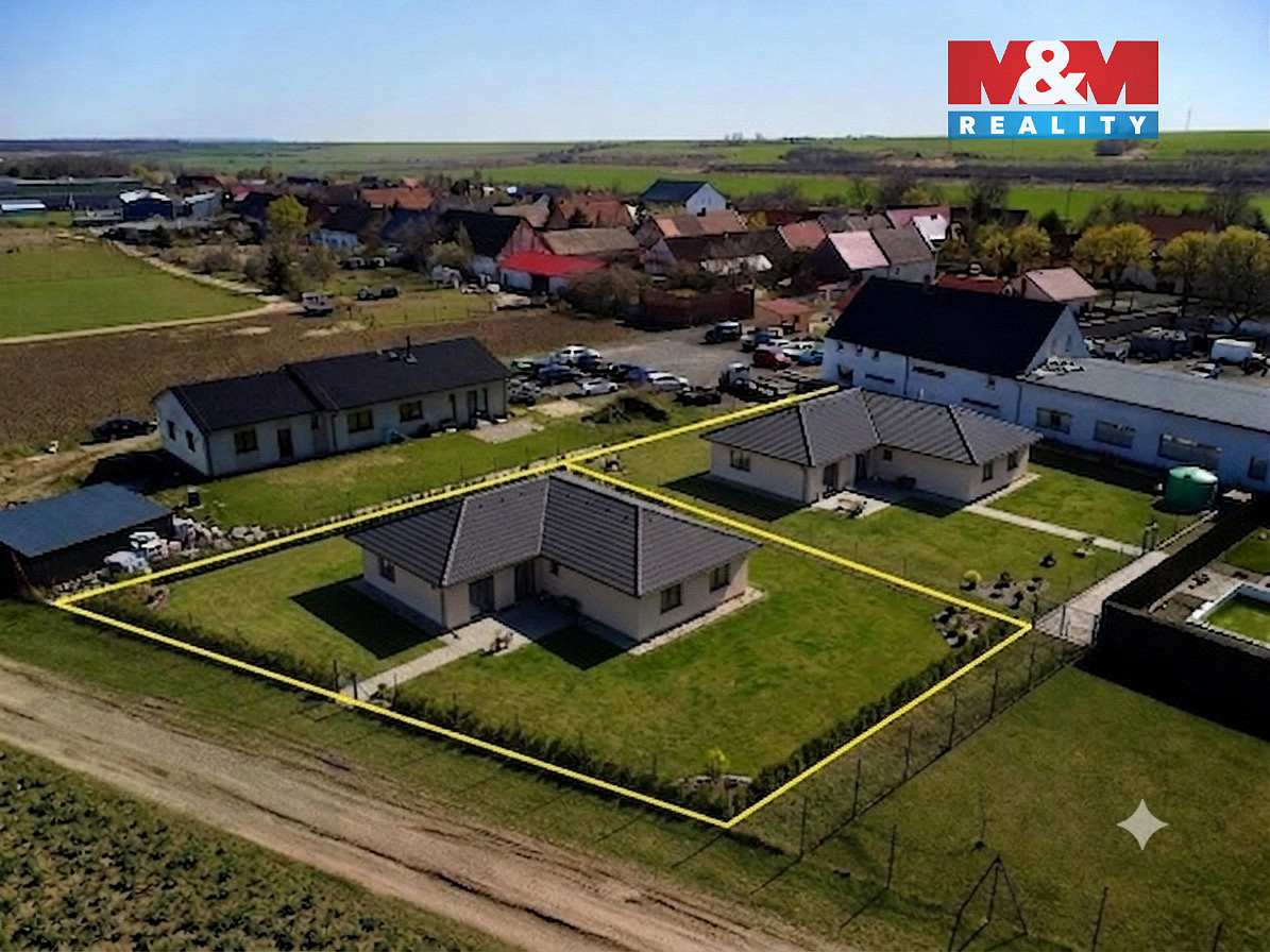 Prodej stavebního pozemku 900 m² — photo 4