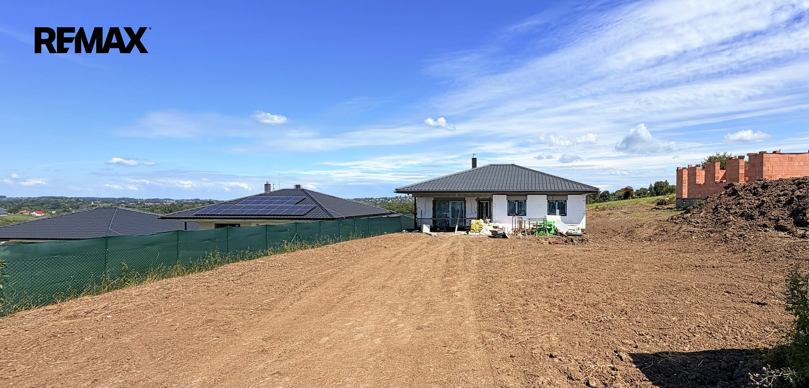Prodej domu 109 m² s pozemkem 1 013 m² – pohled 2