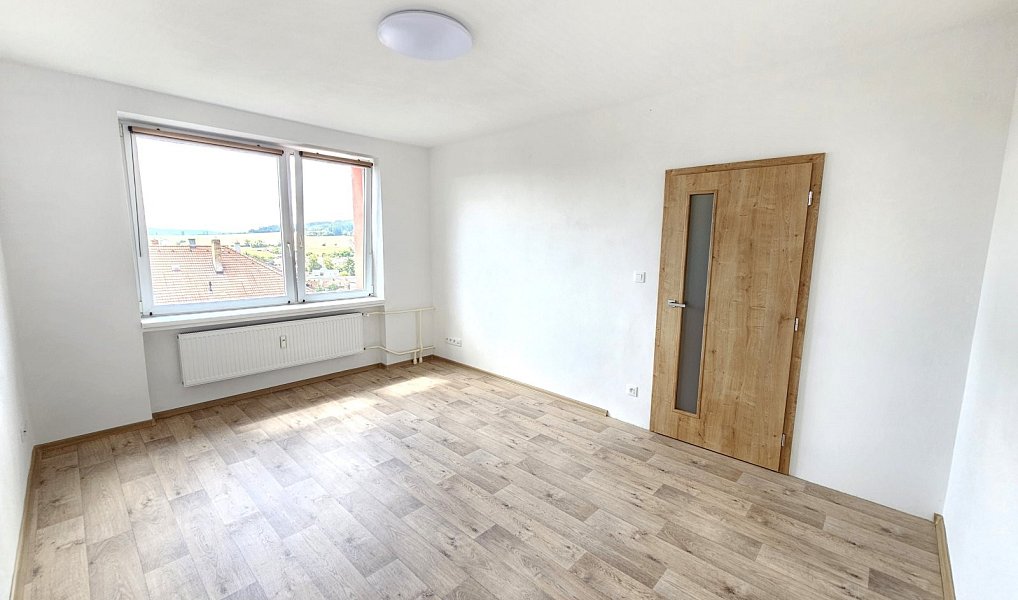Pronájem bytu 1+1 32 m², Velké Opatovice – náhled fotky 3