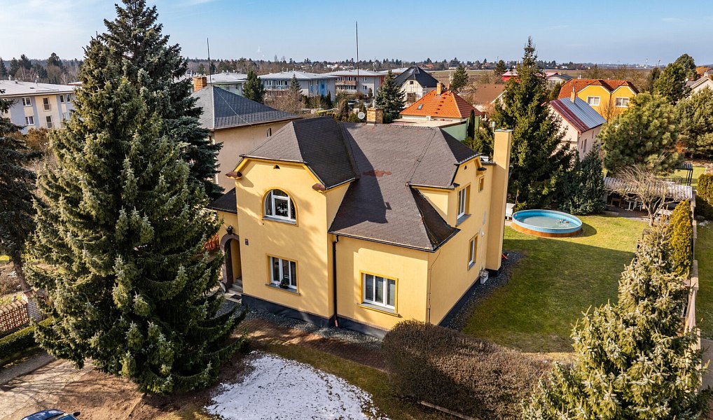 Prodej domu 163 m² s pozemkem 1 205 m², Šestajovice – náhled fotky 35