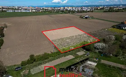 Prodej stavebního pozemku 3 888 m², Zákřovská, Olomouc - Nemilany