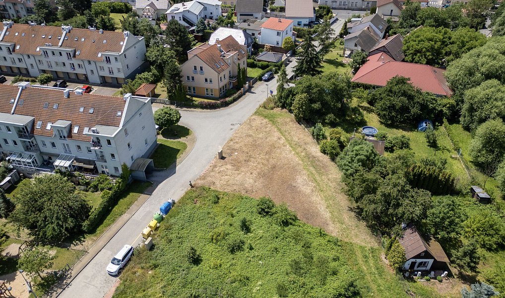 Prodej stavebního pozemku 695 m², Praha – náhled fotky 13