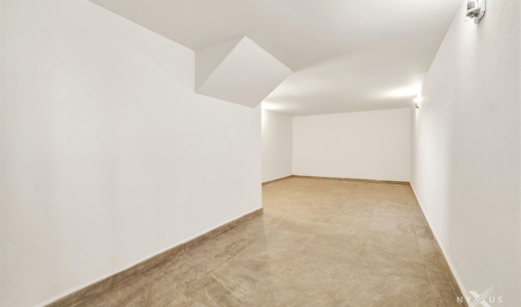 Prodej domu 375 m² s pozemkem 317 m², Černolice – náhled fotky 10