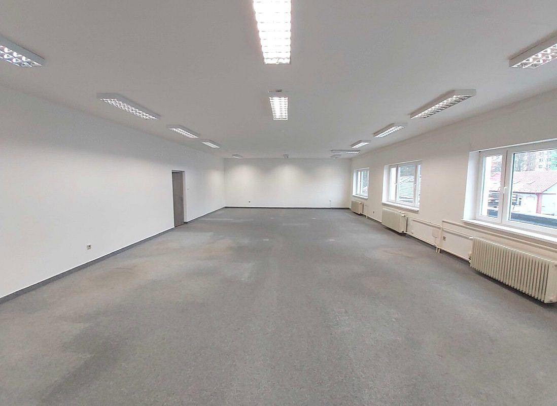 Pronájem kanceláře 113 m² – fotografie 3