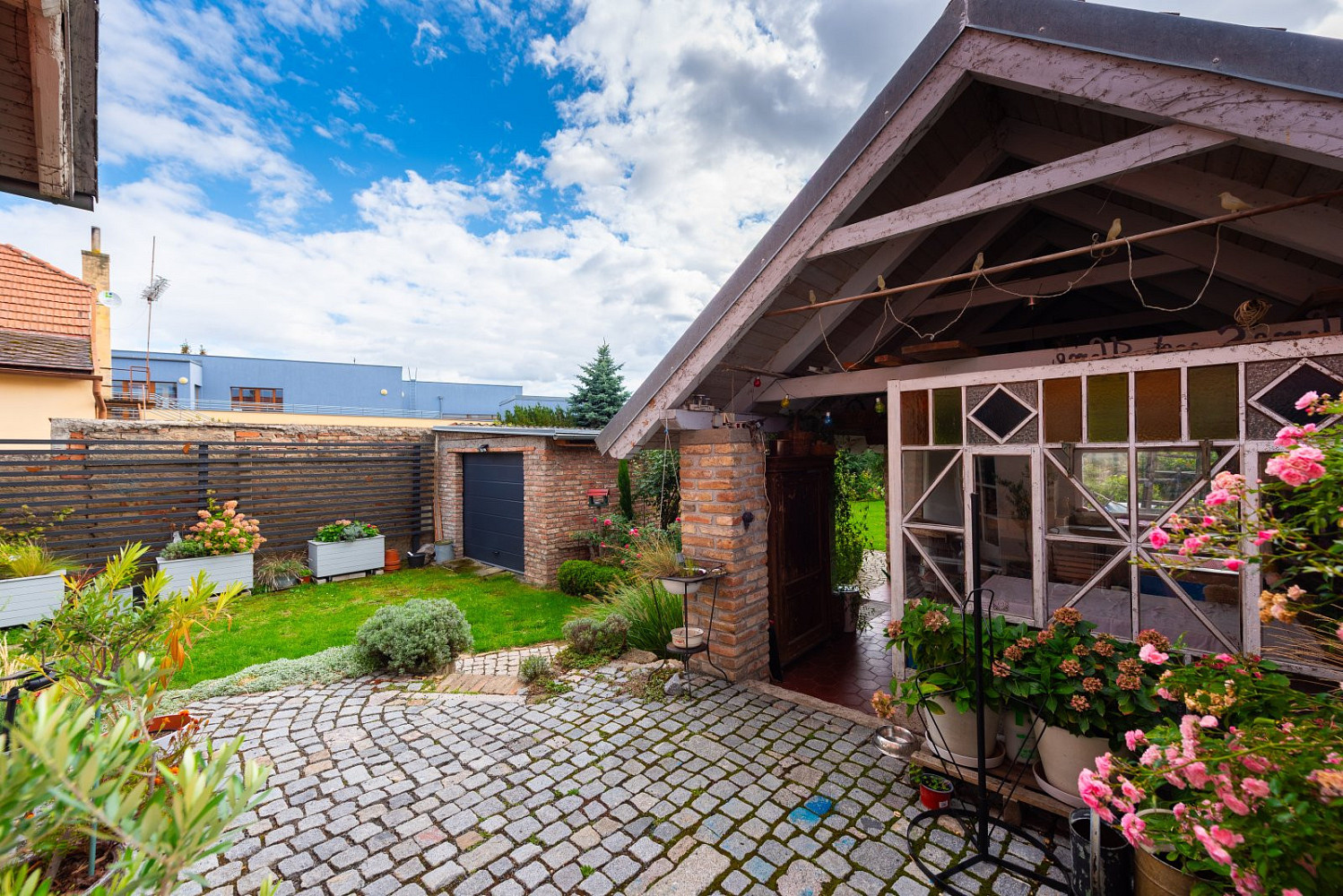 Prodej domu 129 m² s pozemkem 568 m² – fotografie 2