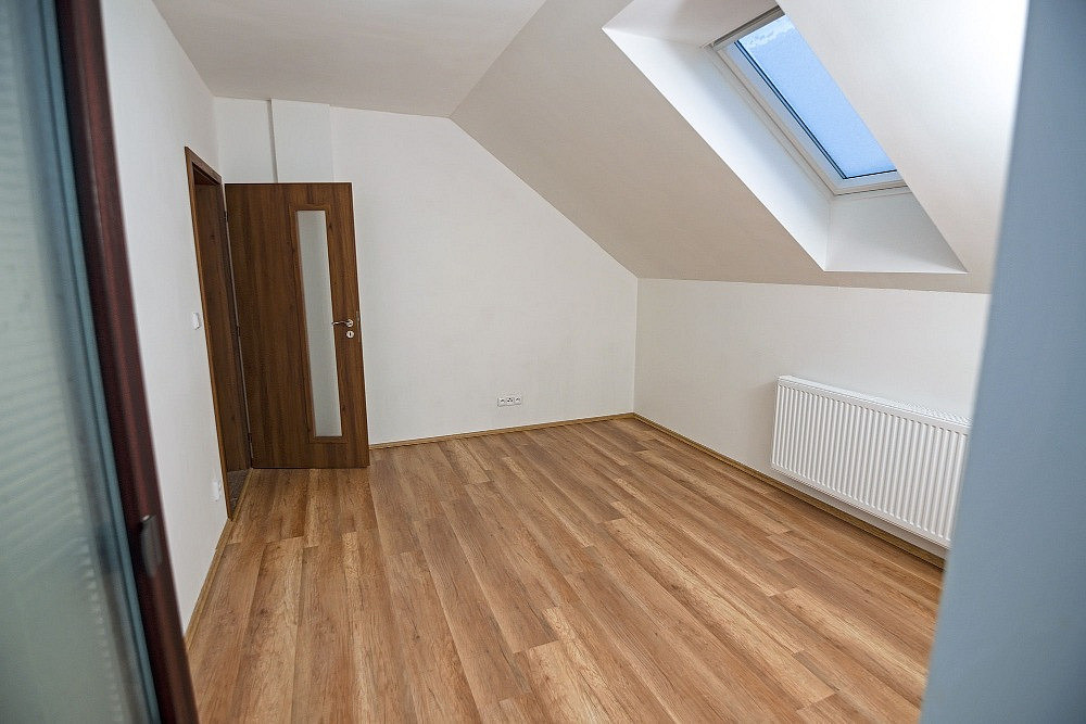Pronájem bytu 4+kk 155 m² – fotografie 3