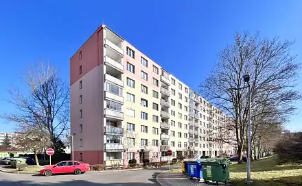 Pronájem bytu 1+1 36 m², náměstí 9. května, Chodov, okres Sokolov