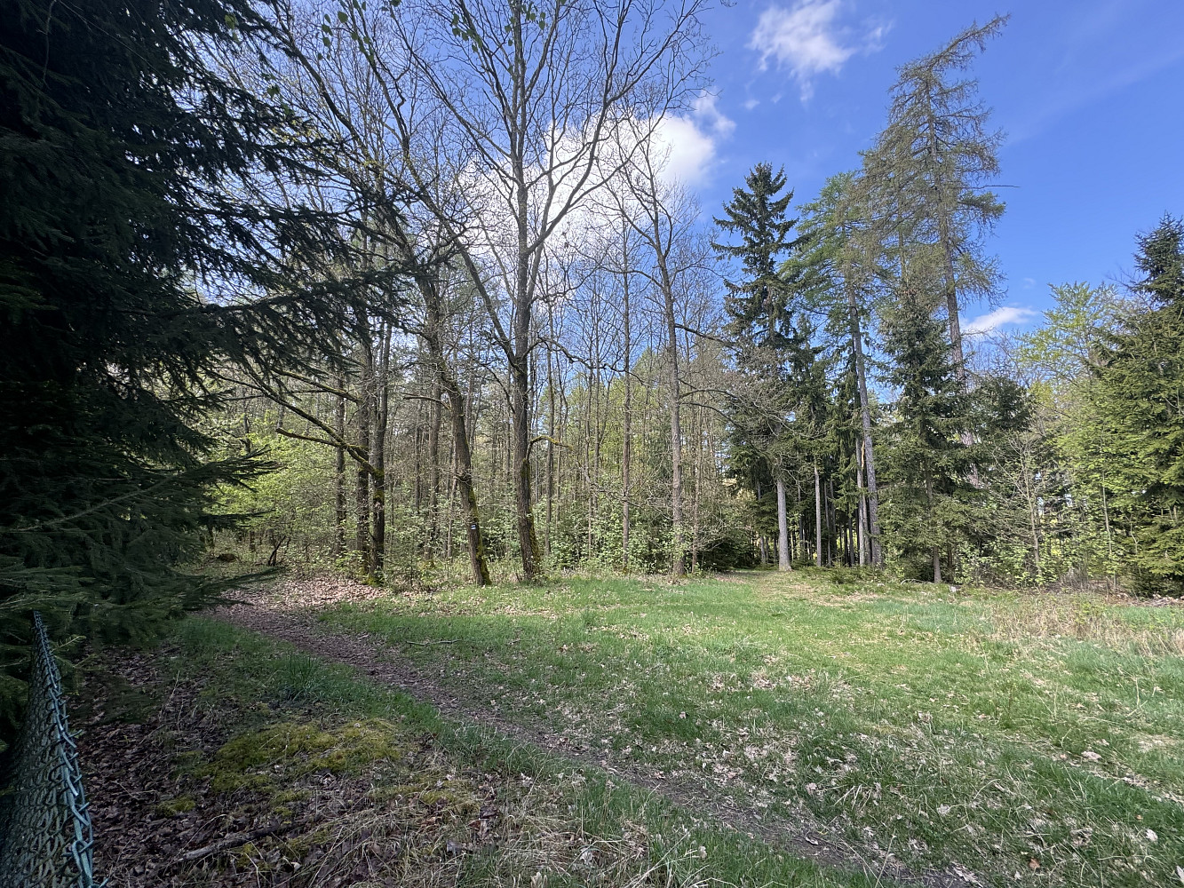 Prodej stavebního pozemku 1 379 m² - Widok 5