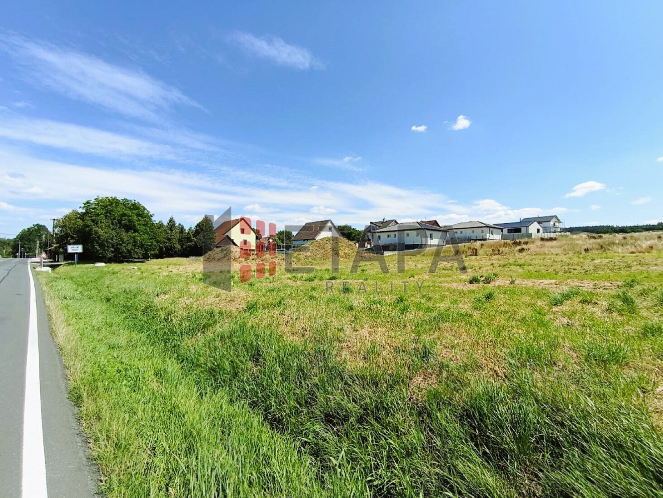 Prodej stavebního pozemku 4 932 m²