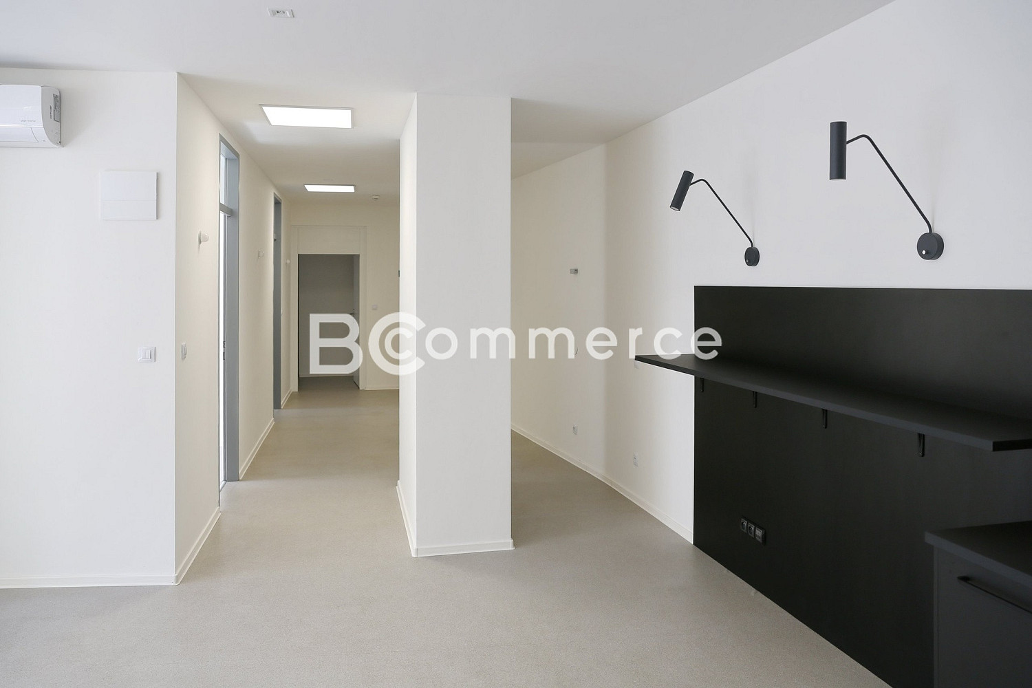 Pronájem kanceláře 380 m² – fotografie 2