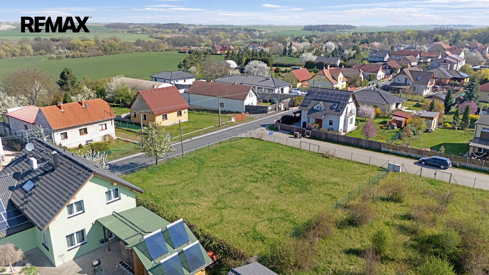 Prodej stavebního pozemku 1 032 m² – fotografie 3