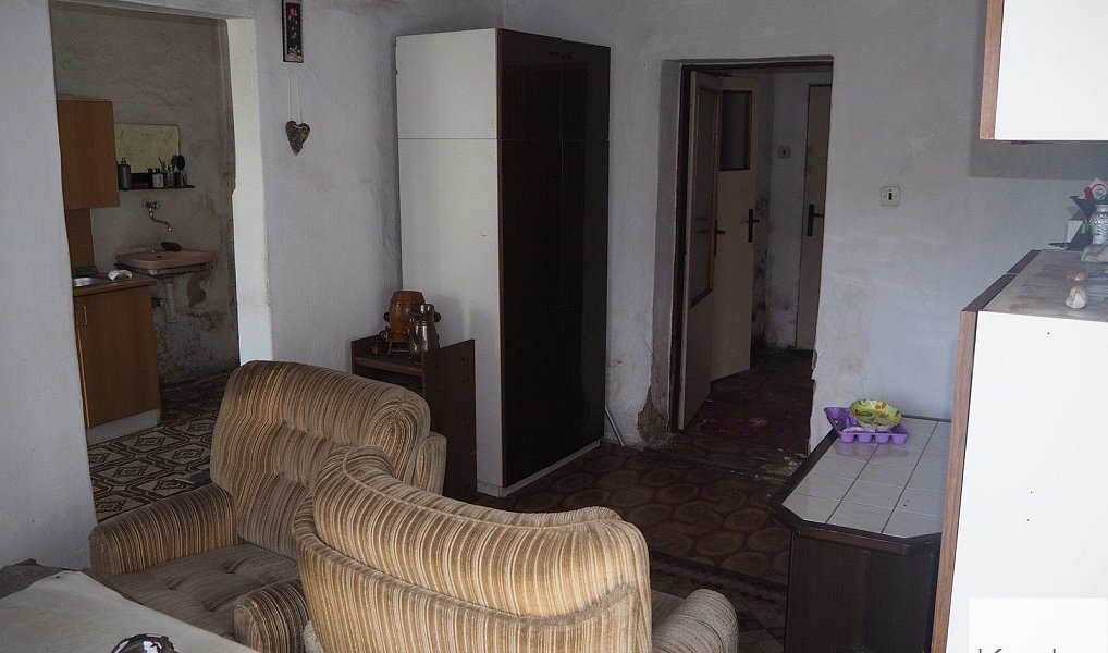Prodej domu 233 m² s pozemkem 1 057 m², Plesná – náhled fotky 3