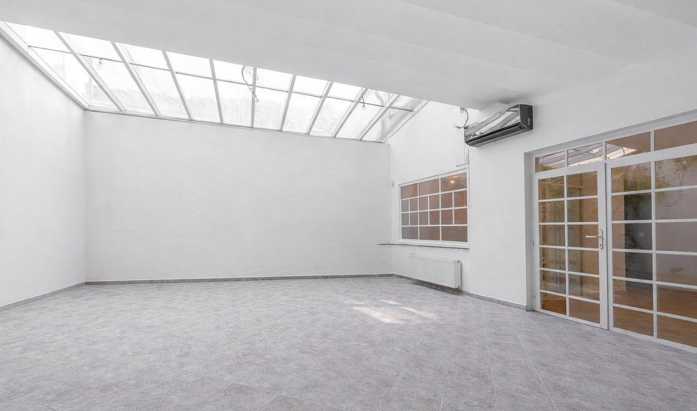 Pronájem kanceláře 124 m², Praha – náhled fotky 2