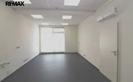 Pronájem komerčního objektu (jiného typu) 49 m², Praha 9