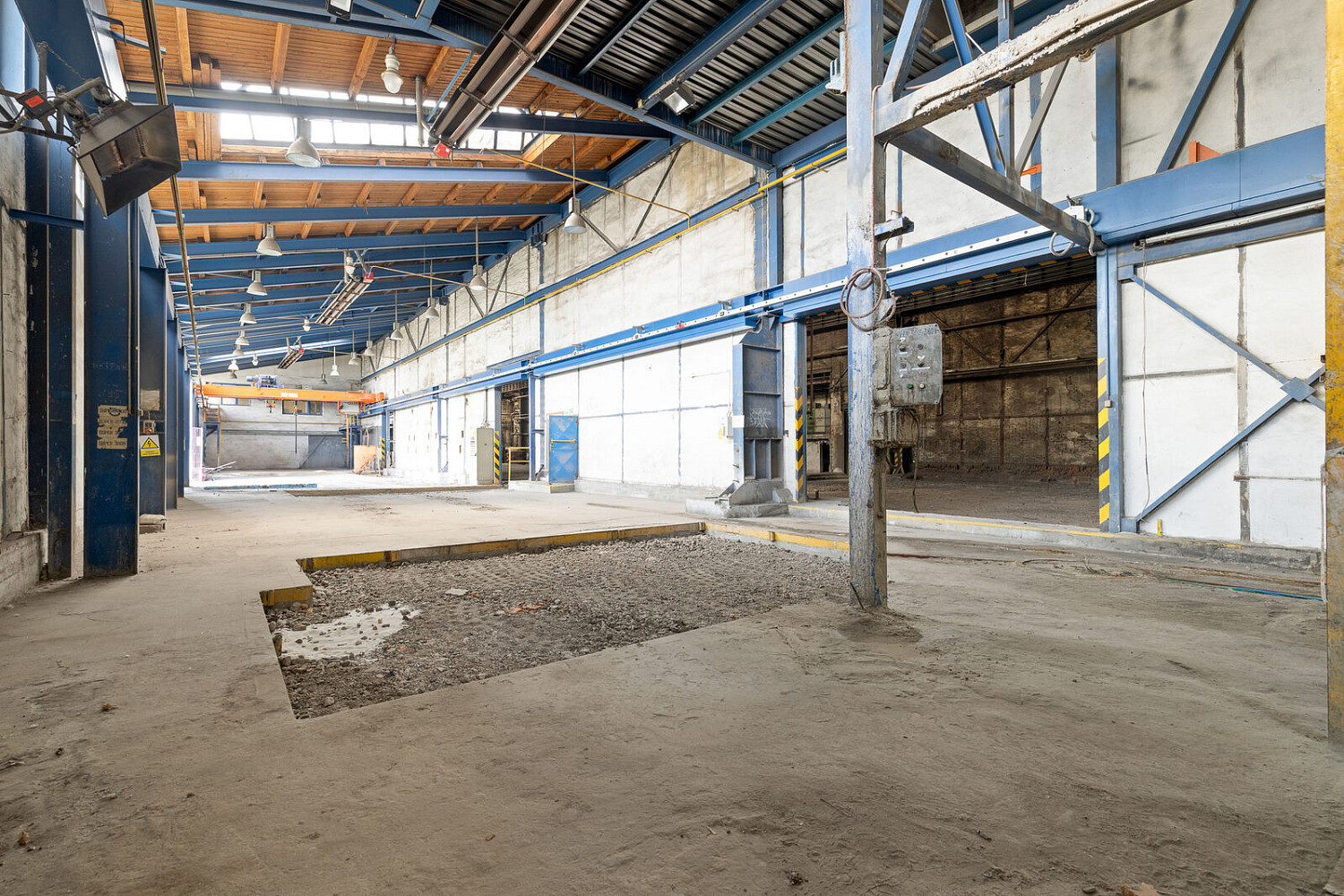 Pronájem výrobních prostor 9 648 m² – fotografie 5