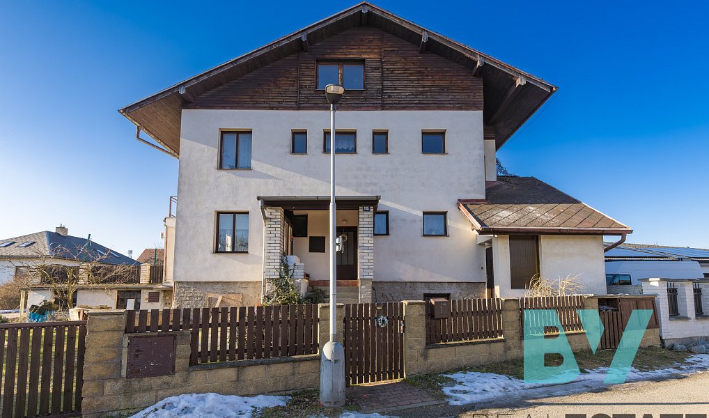 Prodej domu 308 m² s pozemkem 731 m², Praha – náhled fotky 3