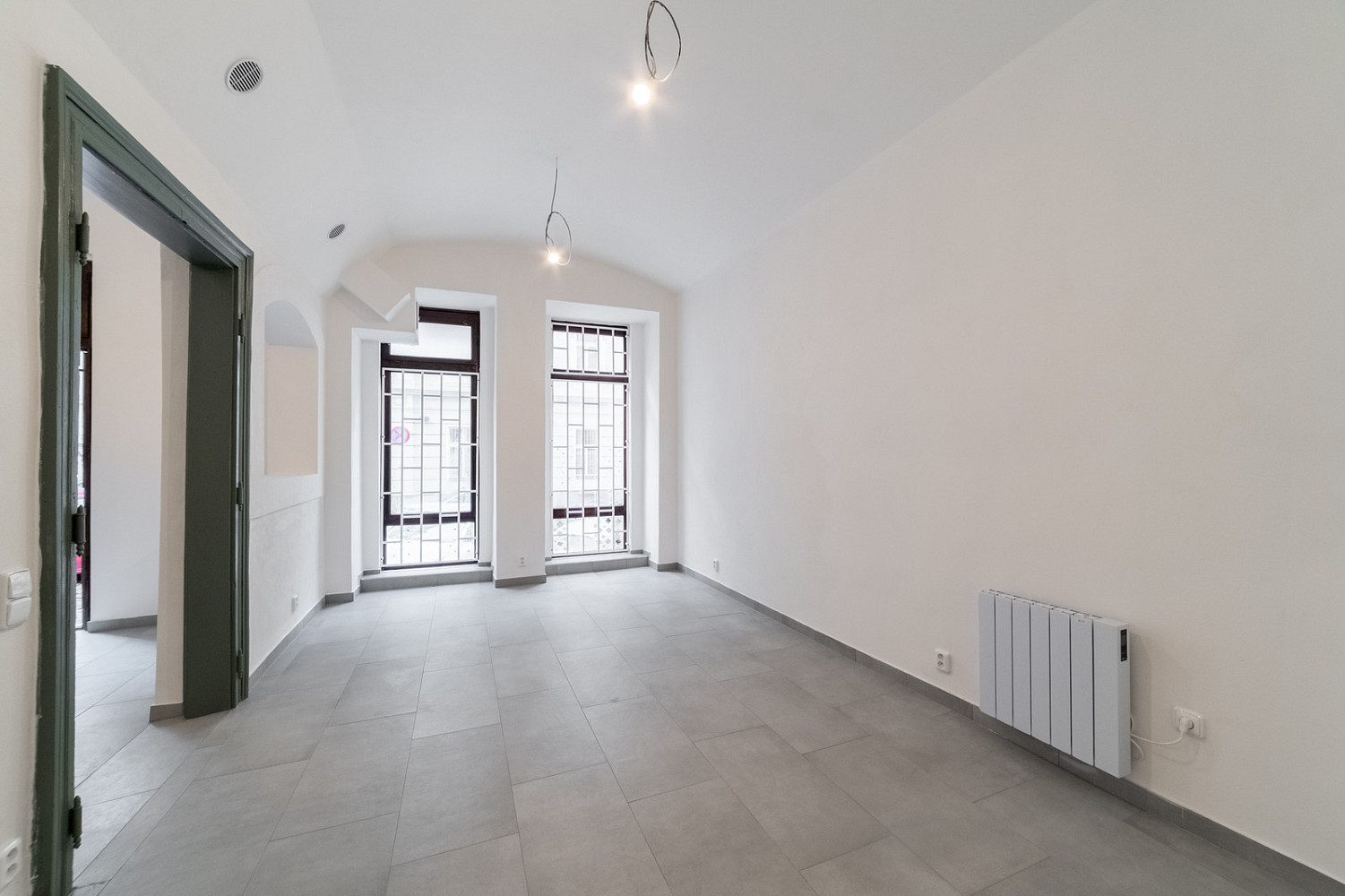 Pronájem obchodních prostor 64 m² – fotografie 2