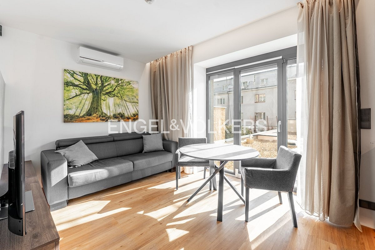 Pronájem bytu 1+kk 30 m² — photo 2
