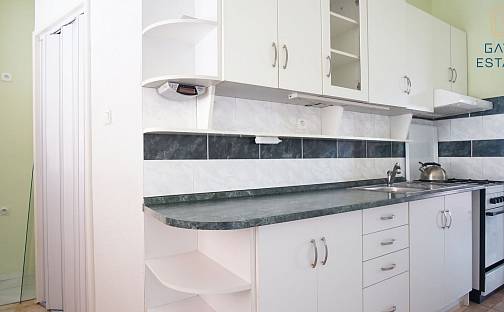 Pronájem bytu 3+1 80 m², Tkalcovská, Uherský Brod, okres Uherské Hradiště