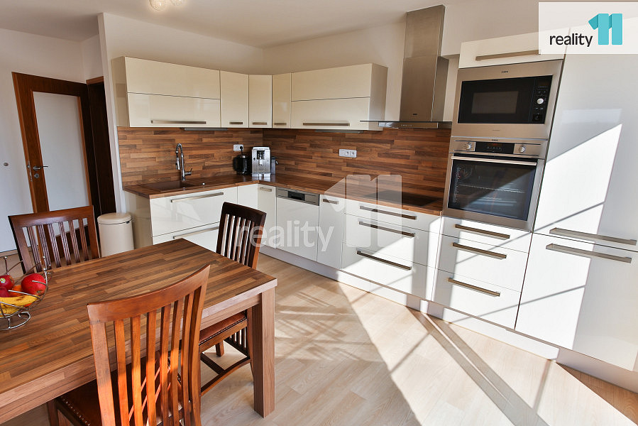 Prodej domu 238 m² s pozemkem 1 269 m² – další
