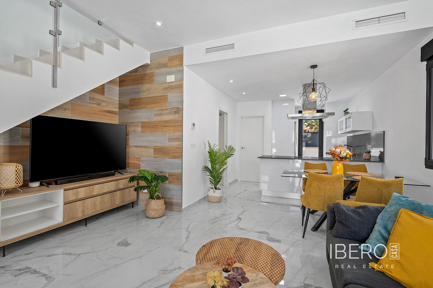 Prodej domu 105 m² s pozemkem 154 m² - Więcej