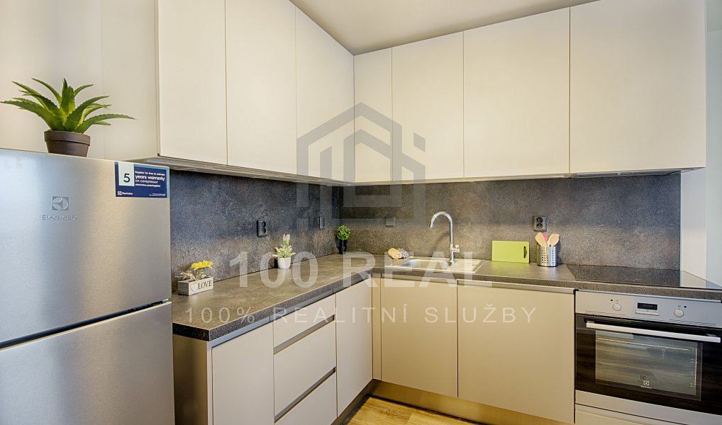 Pronájem bytu 2+kk 45 m², Hradec Králové – náhled fotky 5