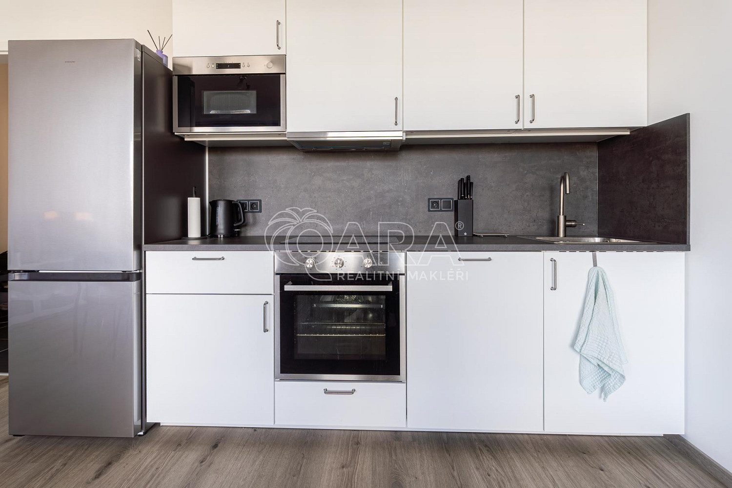 Pronájem bytu 1+kk 33 m² – fotografie 5
