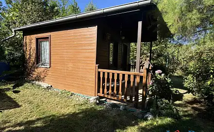 Prodej chaty/chalupy 30 m² s pozemkem 300 m², Na Baních, Praha 5 - Zbraslav