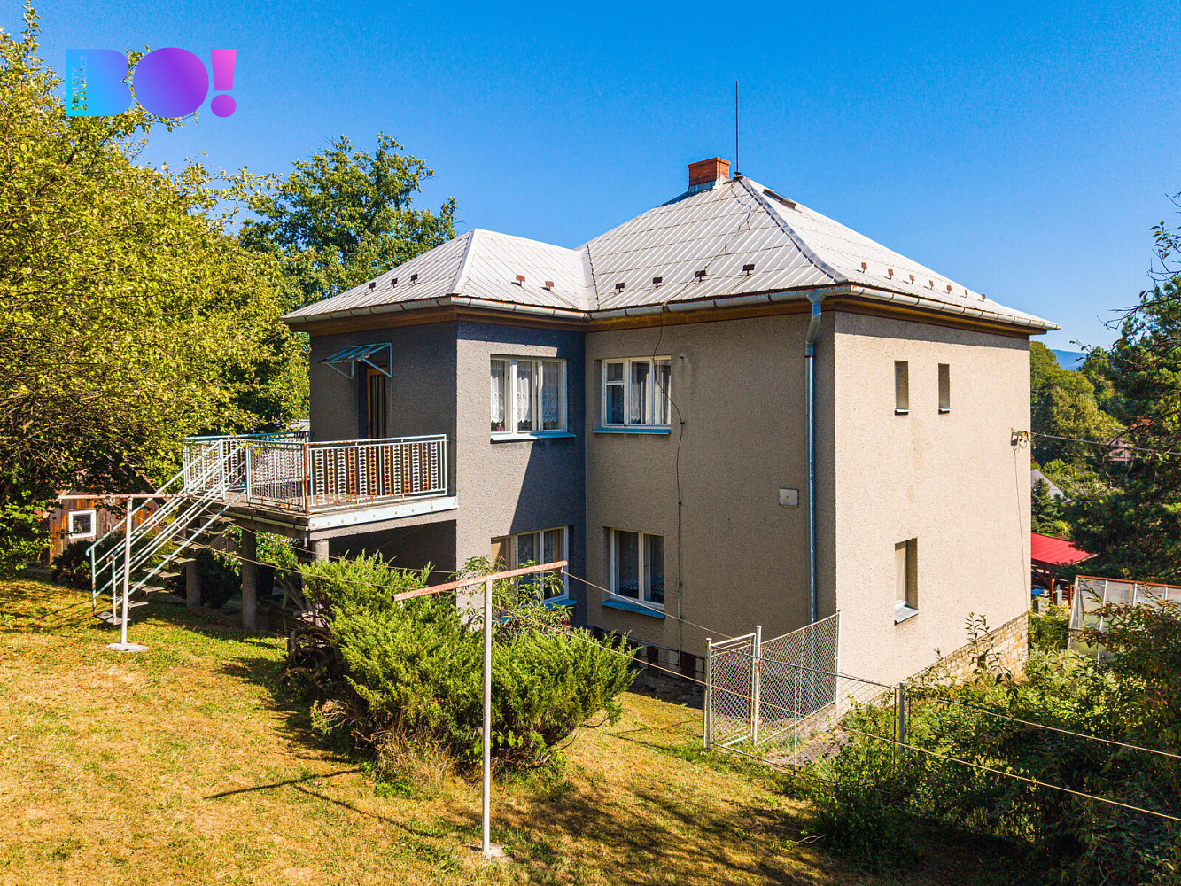 Prodej domu 192 m² s pozemkem 1 121 m²
