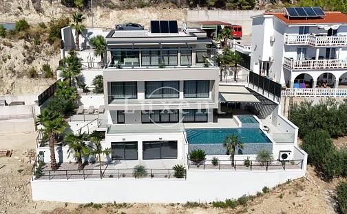 Prodej domu 450 m² s pozemkem 600 m², Omiš, Chorvatsko