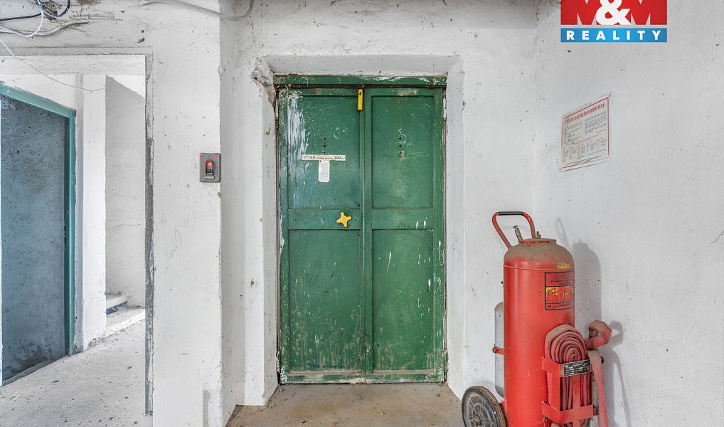 Prodej zemědělského objektu 2 000 m², Křešice – náhled fotky 19