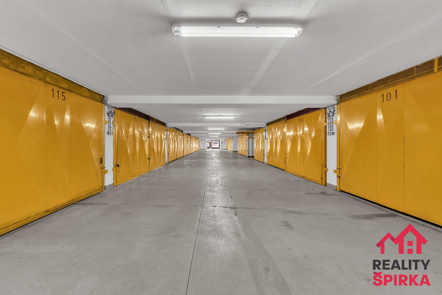 Prodej, garáž 18 m2, ul. makovského, řepy, praha 6 — photo 3