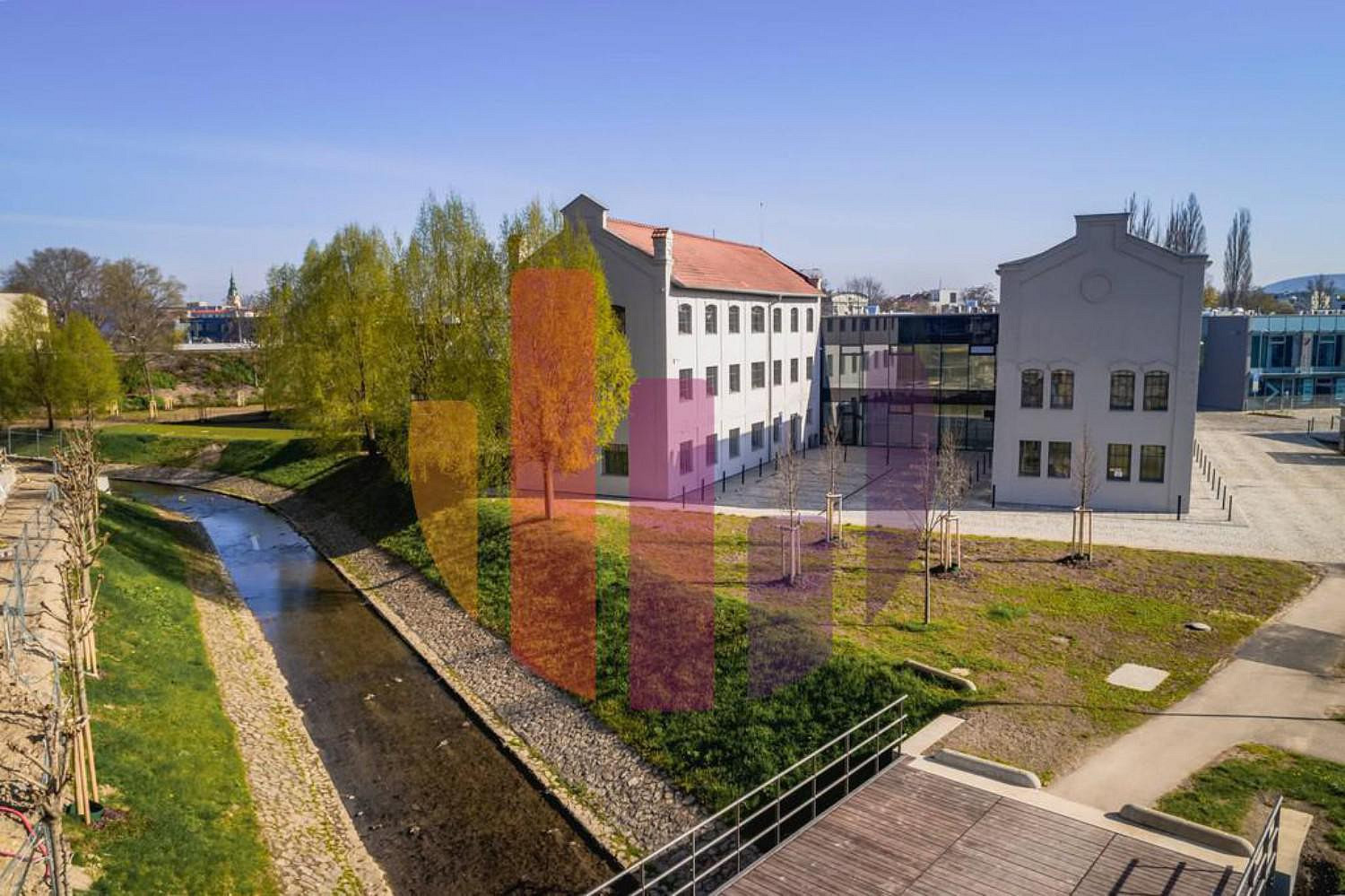 Pronájem kanceláře 93 m² — photo 4